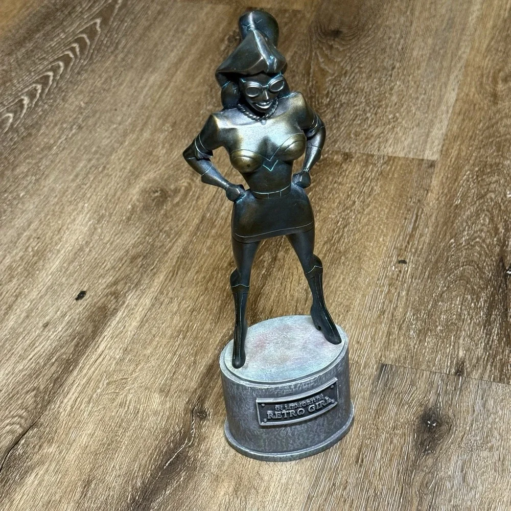 Retro Girl Powers Memorial Statue Bowen Designs‎ #d /500 Image Comics